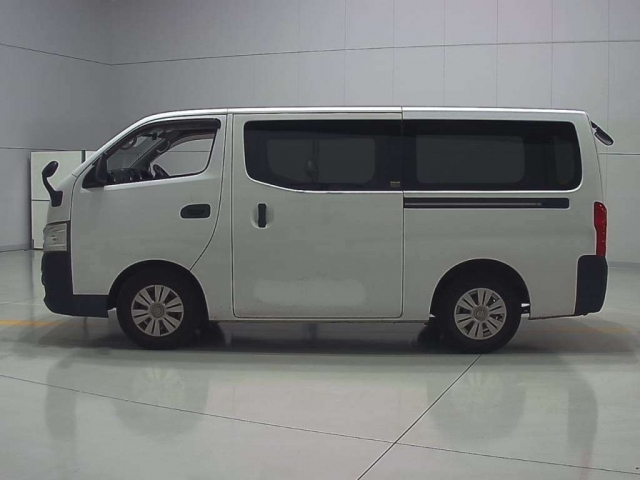 2013 Nissan Caravan